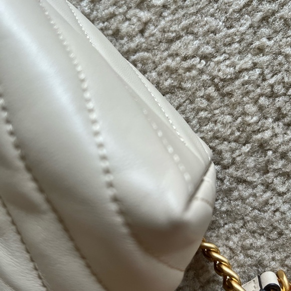 Tory Burch small Kira chevron convertible shoulder bag in cream white - Picture 5 of 16